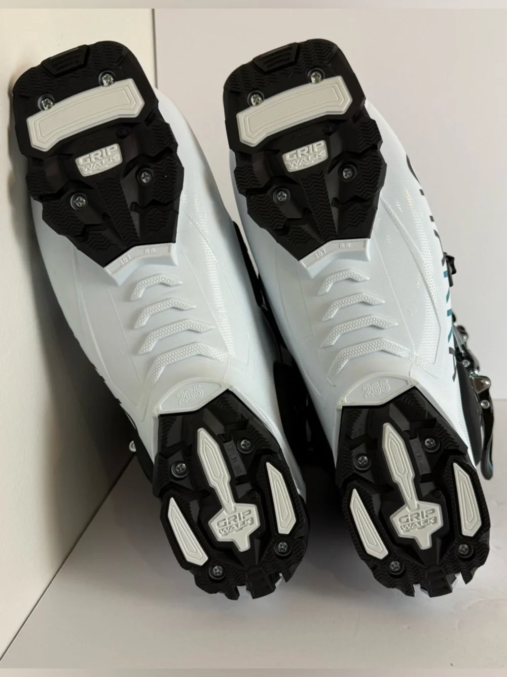 NWT DALBELLO Polar White & Black Chakra Elevate 115 T.I. ID Ski Boot